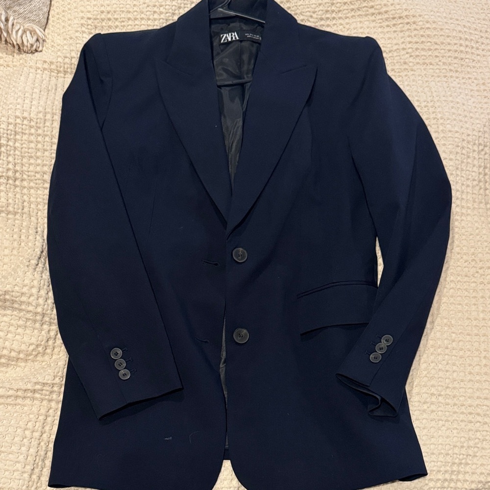 Zara women’s slim Navy Blazer